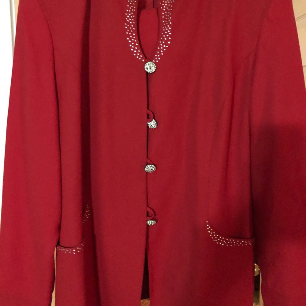 Beautiful red suit.